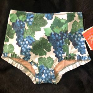 Kortni Jean all ruffled up bottoms